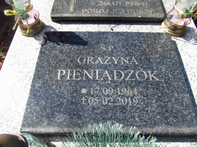 Grażyna Dorota Pieniądzok 1964 Duszniki Zdrój - Grobonet - Wyszukiwarka osób pochowanych